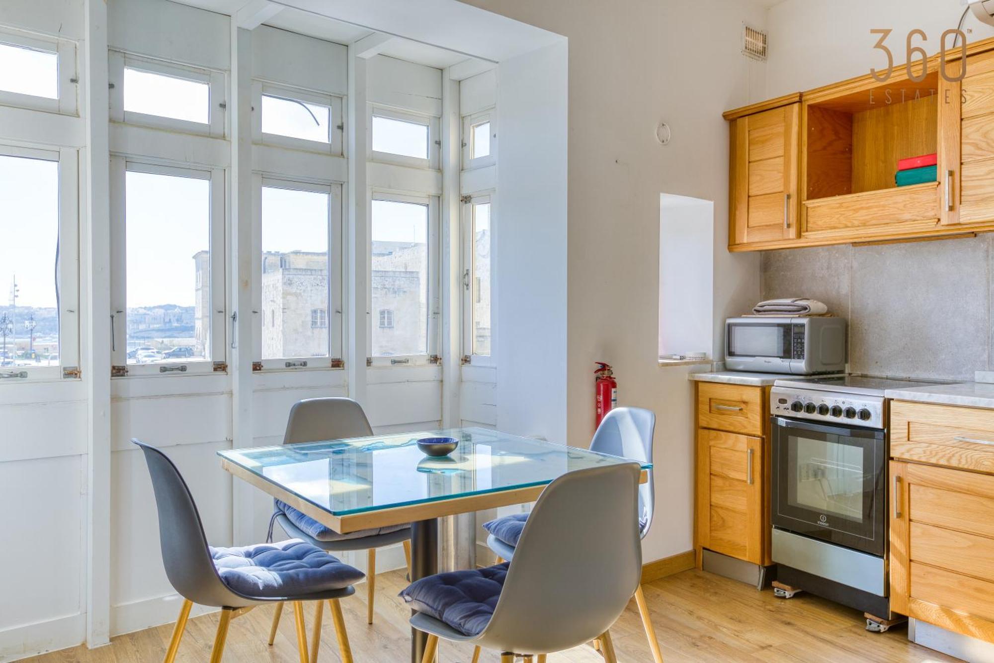 Charming Home With Sea Views & Maltese Balcony By 360 Estates Valletta Eksteriør bilde